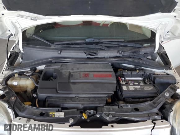 ✅ 2015 FIAT 500 Pop • VIN: 3C3CFFDR2FT501141 • Lot: 70931895. Wystawiony na Copart z przebiegiem 98 690 mil. Bezpłatny archiwum sprzedaży aukcyjnych z USA i szczegółowy raport historii pojazdu na DreamBid. Zdjęcie 11.