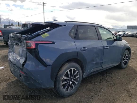 ✅ 2023 Subaru Solterra Limited • VIN: JTMABABA5PA024096 • Лот: 55596565. Опубликован ранее на Copart с пробегом 49 245 миль. Бесплатный доступ к архиву аукционных продаж из США и подробный отчёт об истории автомобиля на DreamBid. Изображение 3.