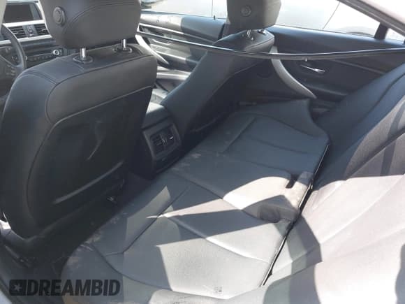 ✅ 2015 BMW 3 Series 320i xDrive • VIN: WBA3C3G57FNS74828 • Lot: 41920253. Wystawiony na IAAI z przebiegiem 72 521 mil. Bezpłatny archiwum sprzedaży aukcyjnych z USA i szczegółowy raport historii pojazdu na DreamBid. Zdjęcie 8.