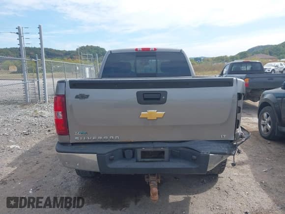 ✅ 2012 Chevrolet Silverado 1500 LT • VIN: 1GCRKSE78CZ261203 • Lot: 43238256. Listed on IAAI with 175,953 mi. Free auction sales archive from the USA and detailed vehicle history report at DreamBid. Image 16.