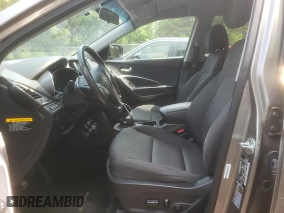 ✅ 2015 Hyundai Santa Fe Limited • VIN: 5XYZUDLA6FG269405 • Лот: 56816843. Опубликован ранее на Copart с пробегом 227 025 миль. Бесплатный доступ к архиву аукционных продаж из США и подробный отчёт об истории автомобиля на DreamBid. Изображение 7.