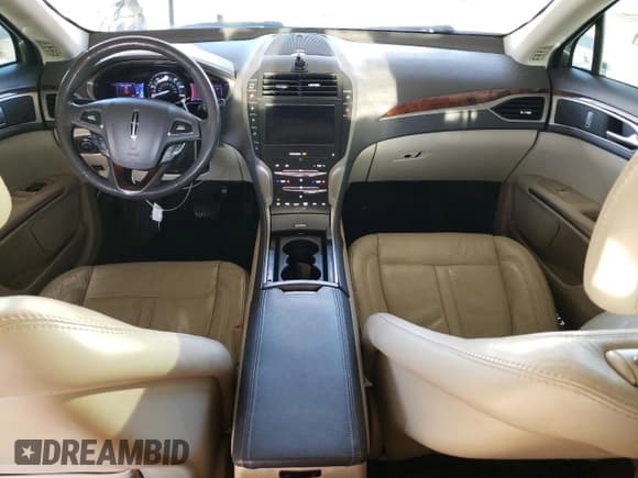 ✅ 2013 Lincoln MKZ Hybrid • VIN: 3LN6L2LU8DR811378 • Лот: 92043445. Опубликован ранее на Copart с пробегом 173 270 миль. Бесплатный доступ к архиву аукционных продаж из США и подробный отчёт об истории автомобиля на DreamBid. Изображение 8.