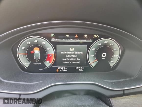 ✅ 2021 Audi Q5 Premium Plus • VIN: WA1BAAFY9M2085448 • Lot: 93437765. Wystawiony na Copart z przebiegiem 69 680 mil. Bezpłatny archiwum sprzedaży aukcyjnych z USA i szczegółowy raport historii pojazdu na DreamBid. Zdjęcie 9.