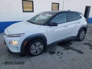 ✅ 2021 Hyundai Kona SEL • VIN: KM8K23AGXMU099274 • Лот: 82869063. Опубликован ранее на Copart с пробегом 33 651 миль. Бесплатный доступ к архиву аукционных продаж из США и подробный отчёт об истории автомобиля на DreamBid. Изображение 1.