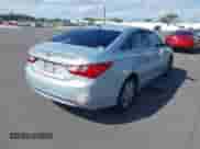 2013 Hyundai Sonata GLS с VIN 5NPEB4AC5DH512314, выставлен на аукционе IAAI как лот 43578439 с пробегом 217 091 миль миль и . История ставок и продаж доступна на DreamBid. Изображение 4.