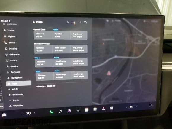 ✅ 2024 Tesla Model X Plaid • VIN: 7SAXCBE61RF439059 • Lot: 85558845. Wystawiony na Copart z przebiegiem 16 393 mil. Bezpłatny archiwum sprzedaży aukcyjnych z USA i szczegółowy raport historii pojazdu na DreamBid. Zdjęcie 9.