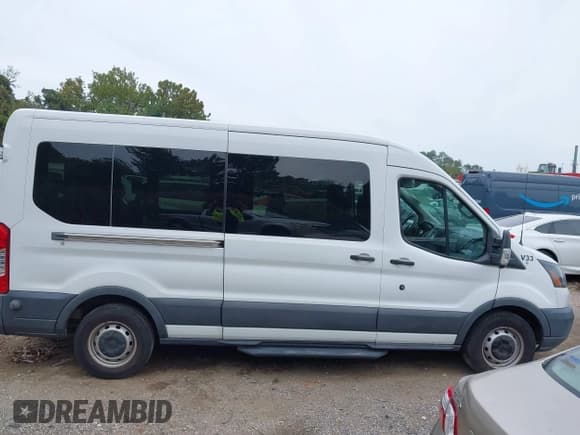 ✅ 2016 Ford Transit XL • VIN: 1FBAX2CM6GKA32190 • Лот: 43318128. Опубликован ранее на IAAI с пробегом 121 087 миль. Бесплатный доступ к архиву аукционных продаж из США и подробный отчёт об истории автомобиля на DreamBid. Изображение 13.