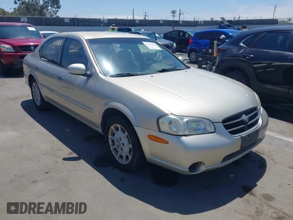 ✅ 2001 Nissan Maxima SE • VIN: JN1CA31D21T841656 • Lot: 42876639. Wystawiony na IAAI z przebiegiem 75 279 mil. Bezpłatny archiwum sprzedaży aukcyjnych z USA i szczegółowy raport historii pojazdu na DreamBid. Zdjęcie 1.