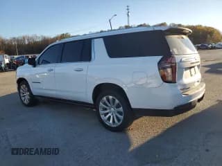 ✅ 2022 Chevrolet Suburban Premier • VIN: 1GNSKFKT7NR242288 • Lot: 79420734. Wystawiony na Copart z przebiegiem 77 006 mil. Bezpłatny archiwum sprzedaży aukcyjnych z USA i szczegółowy raport historii pojazdu na DreamBid. Zdjęcie 2.