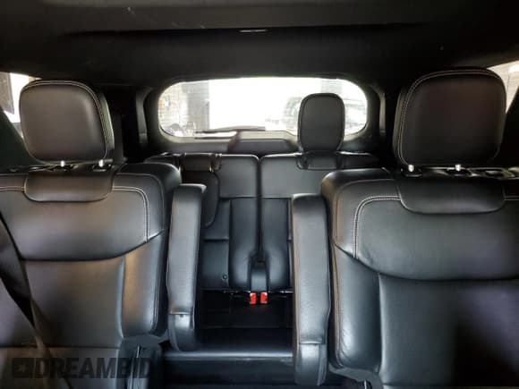 ✅ 2021 Ford Explorer ST • VIN: 1FM5K8GC6MGA93033 • Lot: 54875435. Wystawiony na Copart z przebiegiem 60 938 mil. Bezpłatny archiwum sprzedaży aukcyjnych z USA i szczegółowy raport historii pojazdu na DreamBid. Zdjęcie 10.