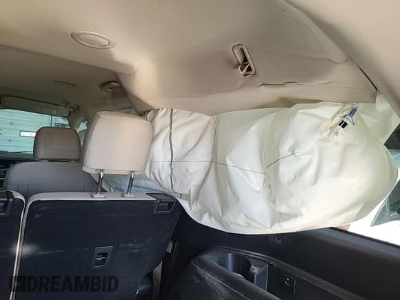 ✅ 2024 Ford Expedition XLT • VIN: 1FMJU1J86REA72349 • Lot: 43944786. Wystawiony na IAAI z przebiegiem 54 528 mil. Bezpłatny archiwum sprzedaży aukcyjnych z USA i szczegółowy raport historii pojazdu na DreamBid. Zdjęcie 7.