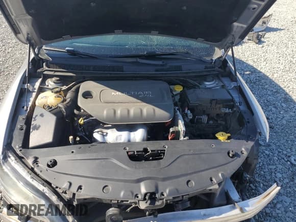 ✅ 2015 Chrysler 200 S • VIN: 1C3CCCBB3FN573589 • Lot: 92729555. Listed on Copart with 134,479 mi. Free auction sales archive from the USA and detailed vehicle history report at DreamBid. Image 11.