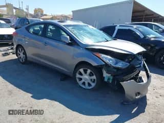 2013 Hyundai Elantra GLS z VIN KMHDH4AEXDU523371, wystawiony jako IAAI lot #42653565 z przebiegiem 60 111 mil mil oraz . Historia ofert i sprzedaży dostępna na DreamBid. Obrazek 1.