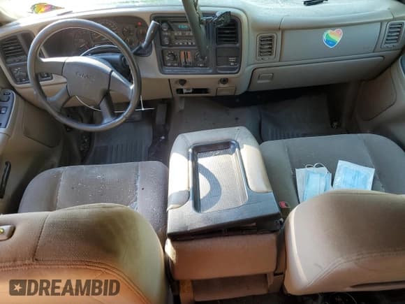 ✅ 2004 GMC Sierra 1500 SLE • VIN: 2GTEC19V141134141 • Lot: 84867125. Listed on Copart with 212,184 mi. Free auction sales archive from the USA and detailed vehicle history report at DreamBid. Image 8.