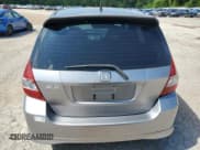✅ 2007 Honda Fit Sport • VIN: JHMGD37697S067935 • Лот: 64478615. Опубликован ранее на Copart с пробегом 118 274 миль. Бесплатный доступ к архиву аукционных продаж из США и подробный отчёт об истории автомобиля на DreamBid. Изображение 6.