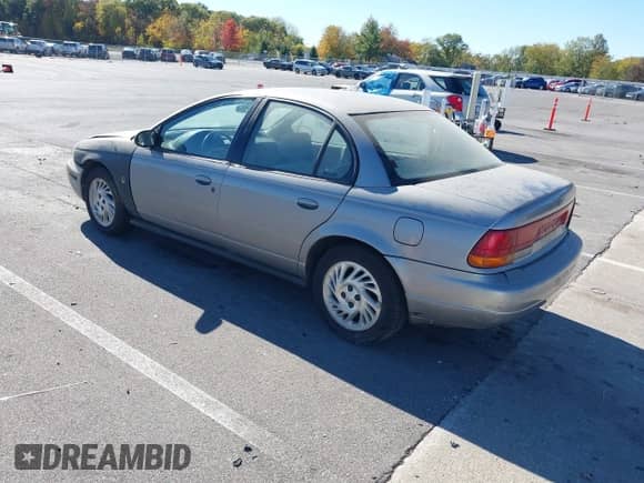 1999 Saturn SL с VIN 1G8ZK5279XZ151735, выставлен на аукционе IAAI как лот 43476690 с пробегом Не указан миль и . История ставок и продаж доступна на DreamBid. Изображение 3.