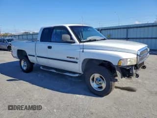 ✅ 1998 Dodge 1500 • VIN: 1B7HF13Z0WJ225684 • Lot: 94952885. Listed on Copart with 185,931 mi. Free auction sales archive from the USA and detailed vehicle history report at DreamBid. Image 4.