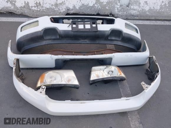 ✅ 2004 Ford F-150 XL • VIN: 1FTRF12W94NB36309 • Lot: 42494592. Listed on IAAI with 190,676 mi. Free auction sales archive from the USA and detailed vehicle history report at DreamBid. Image 12.