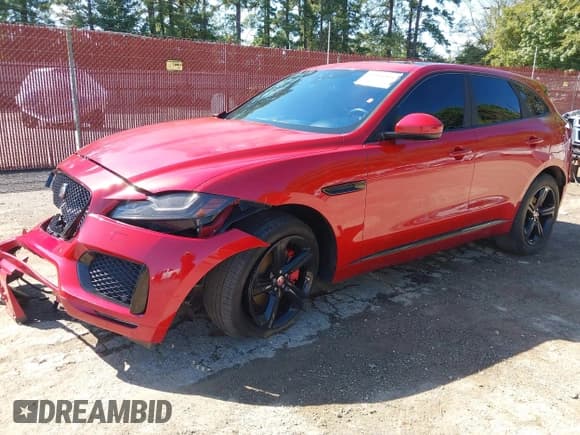✅ 2017 Jaguar F-Pace S • VIN: SADCM2BV2HA053721 • Лот: 43318501. Опубликован ранее на IAAI с пробегом 76 179 миль. Бесплатный доступ к архиву аукционных продаж из США и подробный отчёт об истории автомобиля на DreamBid. Изображение 18.