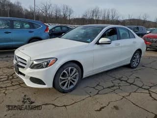 ✅ 2016 Mercedes-Benz C 300 Luxury • VIN: 55SWF4KB4GU129450 • Lot: 96095195. Wystawiony na Copart z przebiegiem 120 237 mil. Bezpłatny archiwum sprzedaży aukcyjnych z USA i szczegółowy raport historii pojazdu na DreamBid. Zdjęcie 1.
