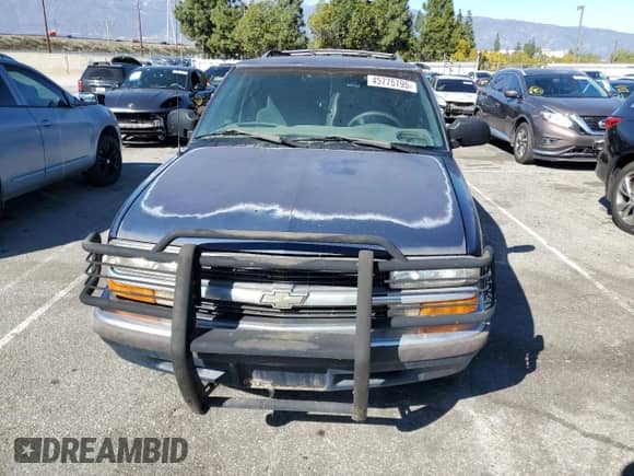 1999 Chevrolet Blazer Trailblazer with VIN 1GNCS13W0X2177134, listed as a Copart auction lot 45775795 with 44,795 mi miles and Clean title. Bid and sale history available at DreamBid. Image 5.