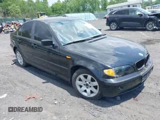 2003 BMW 3 Series 325xi с VIN WBAEU33443PM57039, выставлен на аукционе IAAI как лот 42649846 с пробегом 187 212 миль миль и . История ставок и продаж доступна на DreamBid. Изображение 1.