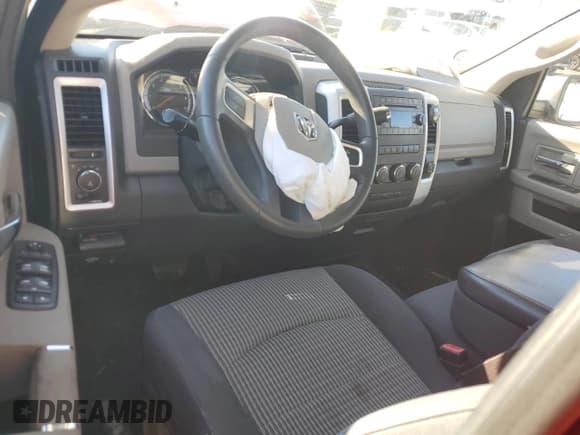 ✅ 2009 Dodge 1500 SLT • VIN: 1D3HV18T29S786921 • Lot: 86541125. Wystawiony na Copart z przebiegiem 118 276 mil. Bezpłatny archiwum sprzedaży aukcyjnych z USA i szczegółowy raport historii pojazdu na DreamBid. Zdjęcie 8.