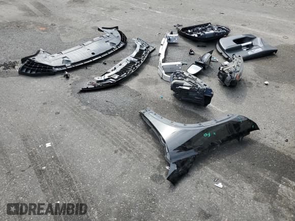 ✅ 2023 Mercedes-Benz EQB 250+ • VIN: W1N9M0CB2PN054382 • Lot: 71192895. Listed on Copart with 18,358 mi. Free auction sales archive from the USA and detailed vehicle history report at DreamBid. Image 13.