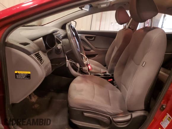 ✅ 2016 Hyundai Elantra SE • VIN: 5NPDH4AE1GH683836 • Lot: 49046745. Listed on Copart with 113,470 mi. Free auction sales archive from the USA and detailed vehicle history report at DreamBid. Image 7.