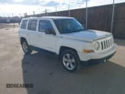 ✅ 2013 Jeep Patriot Latitude • VIN: 1C4NJPFA0DD213170 • Lot: 43821440. Wystawiony na IAAI z przebiegiem 140 132 mil. Bezpłatny archiwum sprzedaży aukcyjnych z USA i szczegółowy raport historii pojazdu na DreamBid. Zdjęcie 1.