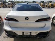 ✅ 2023 BMW 7 Series 760i xDrive • VIN: WBA33EJ06PCL49704 • Лот: 76090314. Опубликован ранее на Copart с пробегом 27 123 миль. Бесплатный доступ к архиву аукционных продаж из США и подробный отчёт об истории автомобиля на DreamBid. Изображение 6.