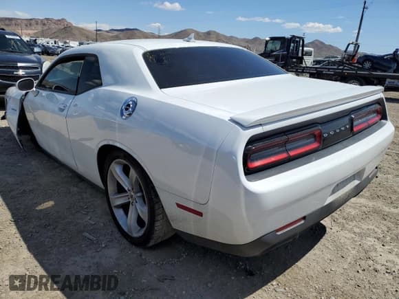 ✅ 2017 Dodge Challenger R/T • VIN: 2C3CDZBT2HH639229 • Lot: 47707184. Wystawiony na Copart z przebiegiem 107 131 mil. Bezpłatny archiwum sprzedaży aukcyjnych z USA i szczegółowy raport historii pojazdu na DreamBid. Zdjęcie 2.