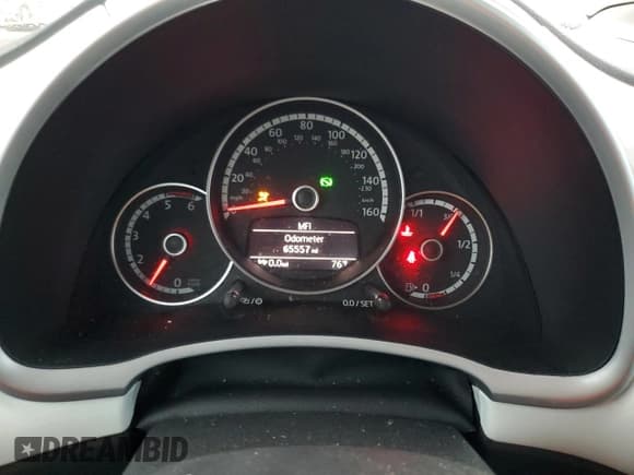 ✅ 2014 Volkswagen Beetle 2.0L TDI • VIN: 3VW5L7AT9EM823171 • Lot: 69486244. Listed on Copart with 65,557 mi. Free auction sales archive from the USA and detailed vehicle history report at DreamBid. Image 9.