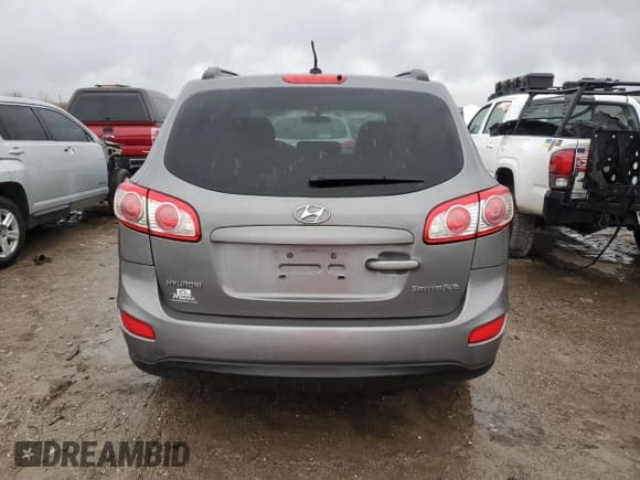 ✅ 2010 Hyundai Santa Fe GLS • VIN: 5NMSG3AB2AH396911 • Lot: 82664634. Listed on Copart with 186,108 mi. Free auction sales archive from the USA and detailed vehicle history report at DreamBid. Image 6.