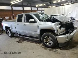 ✅ 2017 Chevrolet Silverado 1500 LT • VIN: 1GCVKREC2HZ320483 • Лот: 62393324. Опубликован ранее на Copart с пробегом Не указан. Бесплатный доступ к архиву аукционных продаж из США и подробный отчёт об истории автомобиля на DreamBid. Изображение 4.