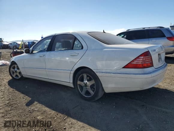 ✅ 2004 Mercedes-Benz S 500 • VIN: WDBNG75J44A422590 • Lot: 91922595. Wystawiony na Copart z przebiegiem 131 572 mil. Bezpłatny archiwum sprzedaży aukcyjnych z USA i szczegółowy raport historii pojazdu na DreamBid. Zdjęcie 2.