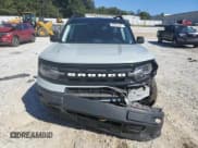 ✅ 2021 Ford Bronco Sport Outer Banks • VIN: 3FMCR9C64MRB04077 • Lot: 85667635. Wystawiony na Copart z przebiegiem 124 786 mil. Bezpłatny archiwum sprzedaży aukcyjnych z USA i szczegółowy raport historii pojazdu na DreamBid. Zdjęcie 5.