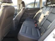 ✅ 2016 Volkswagen Tiguan SEL • VIN: WVGBV7AX0GW547500 • Lot: 84235004. Wystawiony na Copart z przebiegiem 76 679 mil. Bezpłatny archiwum sprzedaży aukcyjnych z USA i szczegółowy raport historii pojazdu na DreamBid. Zdjęcie 11.