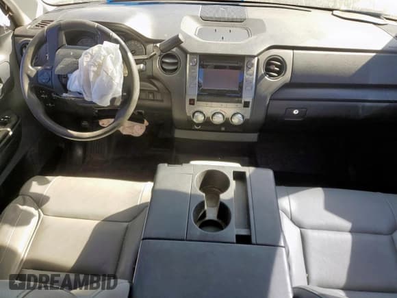 ✅ 2015 Toyota Tundra SR • VIN: 5TFRM5F14FX086048 • Lot: 92005025. Listed on Copart with 192,139 mi. Free auction sales archive from the USA and detailed vehicle history report at DreamBid. Image 8.