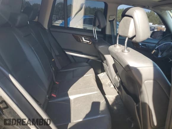 ✅ 2013 Mercedes-Benz GLK 350 • VIN: WDCGG5HB8DF975081 • Lot: 92024705. Wystawiony na Copart z przebiegiem 182 160 mil. Bezpłatny archiwum sprzedaży aukcyjnych z USA i szczegółowy raport historii pojazdu na DreamBid. Zdjęcie 10.