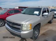 ✅ 2008 Chevrolet Silverado 1500 LS • VIN: 1GCEC19C58Z332264 • Lot: 41471745. Listed on IAAI with 233,954 mi. Free auction sales archive from the USA and detailed vehicle history report at DreamBid. Image 2.