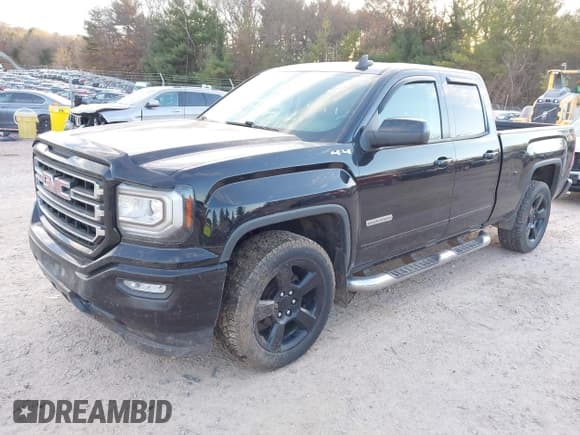 ✅ 2018 GMC Sierra 1500 SLE • VIN: 1GTV2MEC9JZ147117 • Lot: 43670062. Listed on IAAI with 155,770 mi. Free auction sales archive from the USA and detailed vehicle history report at DreamBid. Image 18.