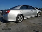 ✅ 2013 Toyota Camry L • VIN: 4T1BF1FKXDU700611 • Лот: 67850305. Опубликован ранее на Copart с пробегом 239 648 миль. Бесплатный доступ к архиву аукционных продаж из США и подробный отчёт об истории автомобиля на DreamBid. Изображение 3.