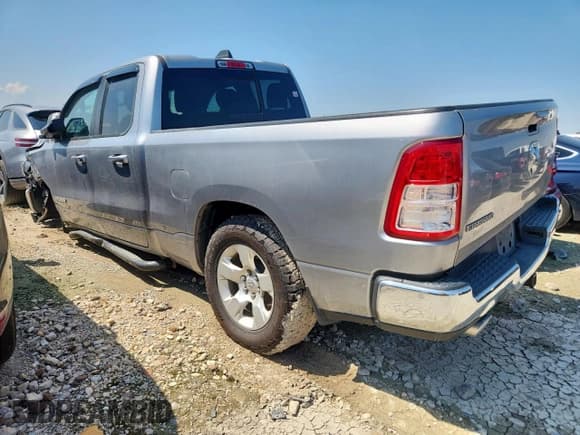 ✅ 2021 Ram 1500 Big Horn • VIN: 1C6RREBT7MN711468 • Lot: 66663665. Wystawiony na Copart z przebiegiem 70 533 mil. Bezpłatny archiwum sprzedaży aukcyjnych z USA i szczegółowy raport historii pojazdu na DreamBid. Zdjęcie 2.