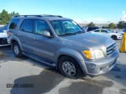 ✅ 2001 Toyota Sequoia Limited • VIN: 5TDBT48A91S043075 • Lot: 43733333. Wystawiony na IAAI z przebiegiem 260 185 mil. Bezpłatny archiwum sprzedaży aukcyjnych z USA i szczegółowy raport historii pojazdu na DreamBid. Zdjęcie 1.