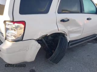 ✅ 2009 Ford Escape XLT • VIN: 1FMCU93739KA63072 • Лот: 43410884. Опубликован ранее на IAAI с пробегом 239 783 миль. Бесплатный доступ к архиву аукционных продаж из США и подробный отчёт об истории автомобиля на DreamBid. Изображение 6.