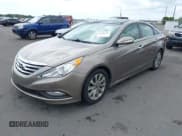 ✅ 2014 Hyundai Sonata SE • VIN: 5NPEC4ACXEH918975 • Лот: 39385263. Опубликован ранее на IAAI с пробегом 74 459 миль. Бесплатный доступ к архиву аукционных продаж из США и подробный отчёт об истории автомобиля на DreamBid. Изображение 2.