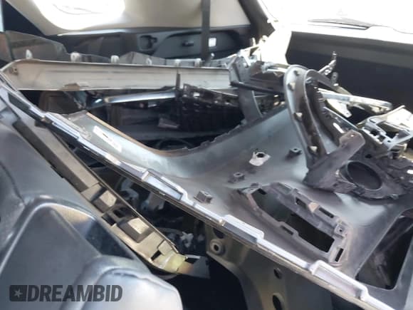 ✅ 2020 Lexus RX 350L • VIN: JTJHZKEAXL2015651 • Lot: 43129622. Listed on IAAI with 51,089 mi. Free auction sales archive from the USA and detailed vehicle history report at DreamBid. Image 12.