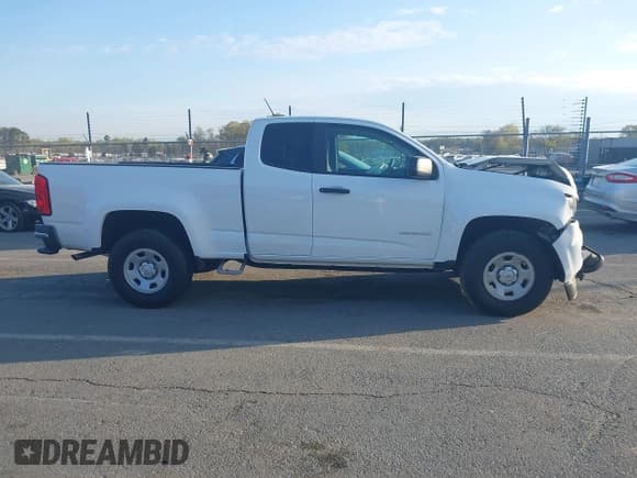✅ 2018 Chevrolet Colorado 2WD Work Truck • VIN: 1GCHSBEA2J1148544 • Lot: 41907661. Listed on IAAI with 106,326 mi. Free auction sales archive from the USA and detailed vehicle history report at DreamBid. Image 13.