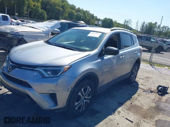✅ 2016 Toyota RAV4 LE • VIN: 2T3BFREV7GW509458 • Лот: 43133382. Опубликован ранее на IAAI с пробегом 106 728 миль. Бесплатный доступ к архиву аукционных продаж из США и подробный отчёт об истории автомобиля на DreamBid. Изображение 2.